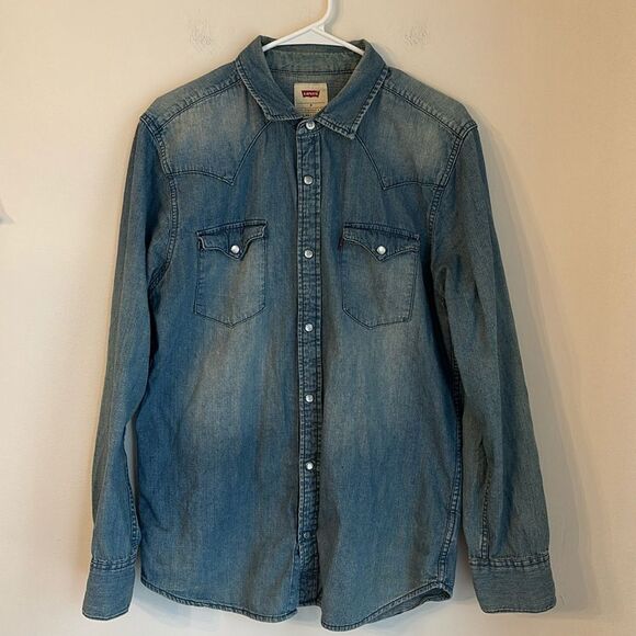 Levi’s Men’s Pearl button Snap Western wear long sleeve chambray shirt medium - Picture 1 of 9
